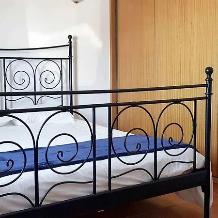 Cozy T2 Near The Beach Албуфейра