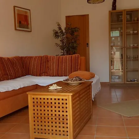Cozy T2 Near The Beach Албуфейра